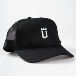 Čierna šiltovka so sieťkou